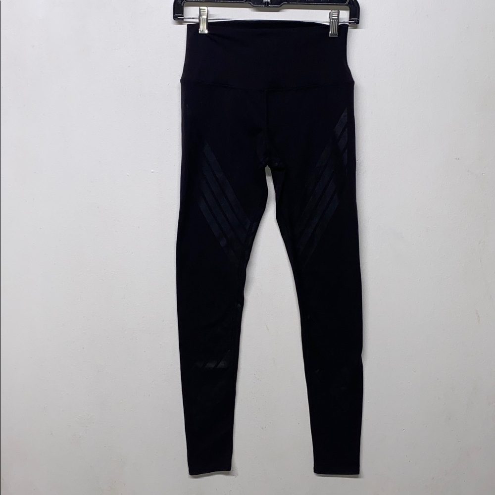 Alo Yoga Sz Small Airbrush Black Stripe legging full length 27” inseam